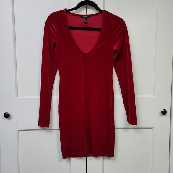 Forever 21 red velvet mini dress - Picture 4 of 7